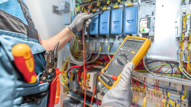Best Emergency Electrical Repair  in Moraga, CA